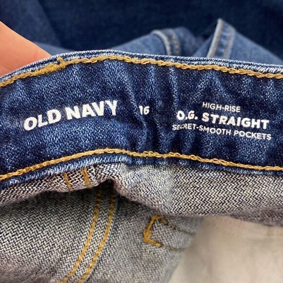 Old Navy Women's Distressed High Rise OG Straight Crop Midi Jeans Blue Size 16 - Picture 12 of 12
